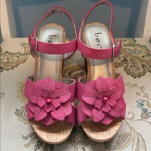 b.o.c. Fuchsia Floral Sandals